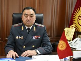 ИИМ министри өлкөдө мыйзамсыз иштеп жүргөн чет элдиктерге кайрылды

